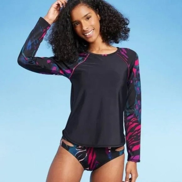NWT All in Motion Black and Pink Long Sleeve Rash Guard UV Protection - Picture 1 of 6